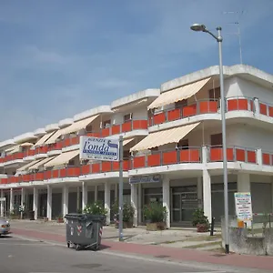 https://appartamenti-ponente-lido-delle-nazioni.emilia-romagnahotels.net
